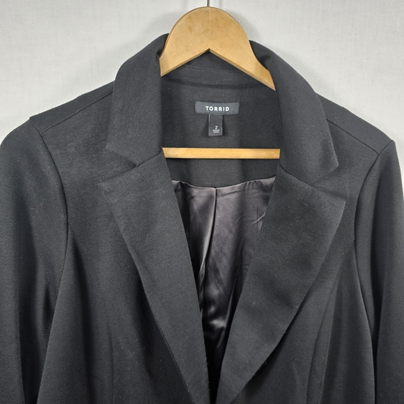 Torrid Black Women's Plus Blazer Size 2X Pockets - Picture 2 of 7